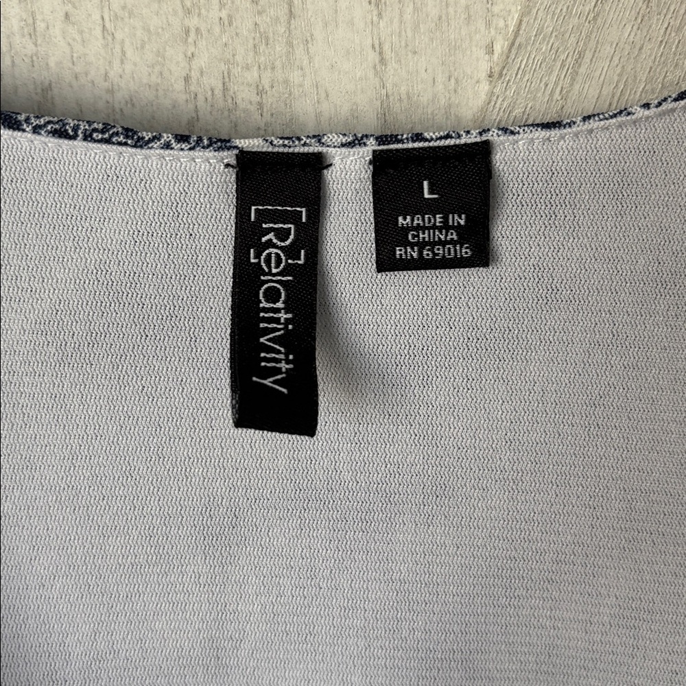 Relativity 90’s Style Knit Top - Picture 2 of 5